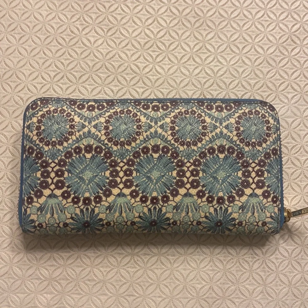 Tory Burch gently used